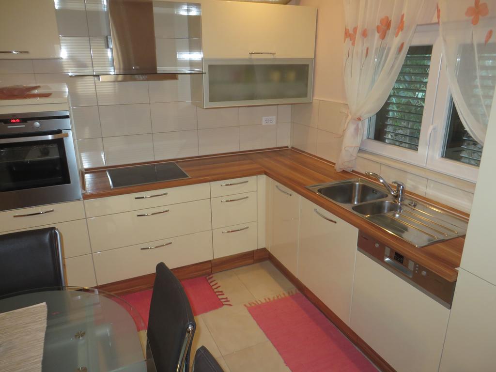 Apartment Simaris - Spacious With Terrace And Sea View Šibenik Extérieur photo
